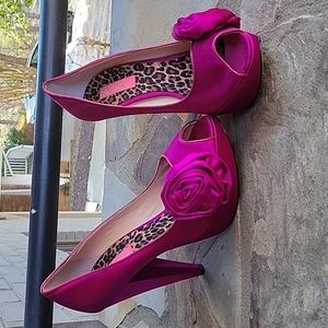 Betsey Johnson Silk Heels in Pink